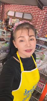 Hello everyone . I'm new here. Nice to associate with you here. Greetings  to you all.