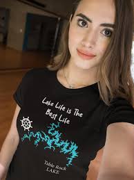 Sister launches shirt design website