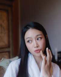 Tasha Low 刘怡伶 타샤