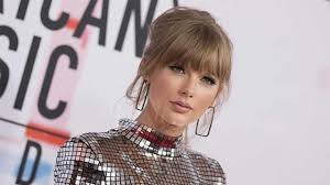 وصفتها بـ«الوقحة».. واقعة تايلور سويفت وشركة إنتاج ألبوماتها تثير الجدل