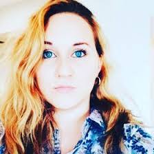 Amanda Cripe's Instagram, Twitter & Facebook