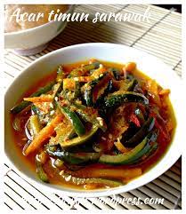 Terdapat pelbagai variasi acar di malaysia. Sarawak Pickled Cucumber Acar Timum Sarawak Guai Shu Shu