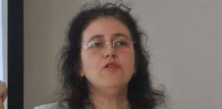 Aceasta trebuie să îndeplinească criteriile de eligibilitate definite de consiliul european de la copenhaga din 1993 şi completate de consiliul european de la madrid din 1995. Planul Marshall Èi Criteriile De La Copenhaga