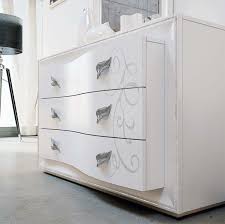 Composizione 15 Chanel Arredamento Contemporaneo Mondo convenienza non produce mobili ma ne effettua la vendita per chi li produce. euro design