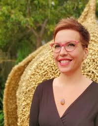 Art Stories — Meg Wallace