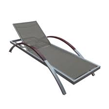 Das haus hat einen kleinen garten, und im keller ist ein hobbyraum eingerichtet. China Garten Freiluft Gartenmobel Dachterrasse Pool Lounge Stuhle Liegen Bett Kaufen Liegenbett Auf De Made In China Com