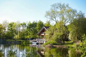 Situated in a rural location, this cabin is 1.3 mi (2 km) from cotswolds and 2.4 mi (3.8 km) from thistledown farm. My Crush On Log Cabins Cotswolds Style A Luxury Log House Review