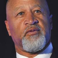 Tanner hires Gary Redus as baseball coach