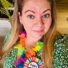 Anyone local provide wedding invitations/RSVP cards etc?