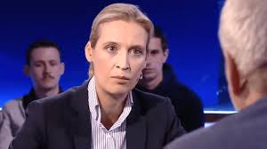 Im neuen podcast erklären wir, was an der wahlkampfspende von rund 130.000 euro an den kreisverband von alice weidel alles problematisch ist und warum der afd jetzt niederlagen in anstehenden wahlkämpfen drohen könnten. Afd Fallt In Umfrage Auf Schlechtesten Wert Seit 2015