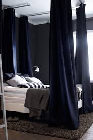 Schlafzimmer Fur Schichtarbeiter Dunkle Vorhange Schlafzimmer Weisse Laken