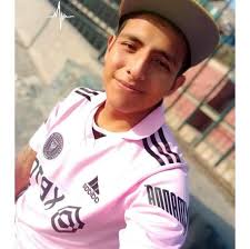 No lo desperdicies. No desperdicies tu vida, Stark." "No un soldado  perfecto, sino un buen hombre." #CapitánGroot