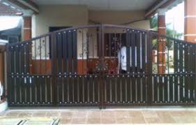 Harga pagar besi harga pagar rumah 350000 sd 725000 m2 harga pagar balkon railing balkon 350000 sd 475000 m2 harga teralis jendela minimalis 270000 sd 370000 m2 harga pintu pagar besi dorong 500000 sd 2500000 m2. Dapatkan Harga Pagar Besi Jogja Terjangkau Kualitas Terbaik Rumah Eksterior Rumah Interior