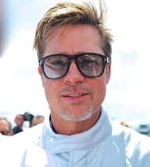 Personal messages and warnings about imposters in the Brad Pitt group