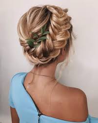 Long hair will only give a classic chignon even more room to run. Essential Guide To Wedding Hairstyles For Long Hair