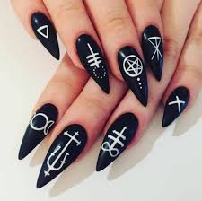 50 fun nail arts for halloween 2020 the glossychic goth nails gothic nails pointy nails