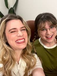 Caryn and Connie (@carynandconnie)