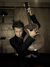 Tom Waits On The Other Side Of The World Pin By Whiskey Disks On Whiskey Folk Musician Music Book Singer