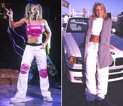Oops i did it again tour backstage london 2000. Evolyuciya Britni Spirs Spletnik