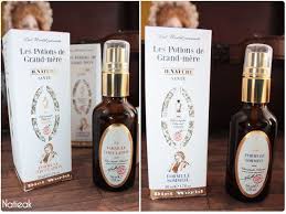 Les Potions De Grand Mere De Diet World L Aromatherapie Pour Les Maux Du Quotidien Aromatherapie Produits Cosmetiques Naturels Cosmetique Bio