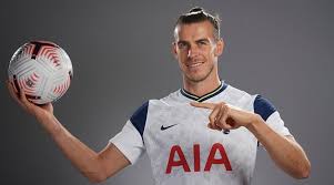 Gareth frank bale (born 16 july 1989) is a welsh professional footballer who plays as a winger for spanish club real madrid and the wales. Gareth Bale Yeniden Tottenham Hotspur Da