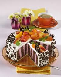 Unser Beliebtes Rezept Fur Wickeltorte Mit Pfirsichen Und Mehr Als 55 000 Weitere Kostenlose Rezepte Auf Leck Kuchen Und Torten Beste Kuchen Kuchen Ohne Backen