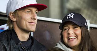 Leipzigs emil forsberg hat zur zeit viel grund zur freude. Forsbergs Frau Mit Giftiger Botschaft Ovb Heimatzeitungen