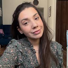 Idz gdziekolwiek" może oznaczać, że potem będzie to obniżać jakość cv i  budzić wieczne pytania. Z drugiej strony, nie wpiszesz, oo, czemu dziura  tyle a tyle, co Pan robił?