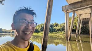 What rig setup and bait to use for fishing in the area?