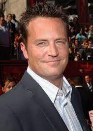 Картинки по запросу мэттью перри дети Mettyu Perri Matthew Perry Biografiya Foto Lichnaya Zhizn Semya Deti I Zhena 2021