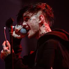 When I Die Bury Me With All My Ice On Song Pin By Tallie Mcgraw On Daddy Lil Peep Lyrics Lil Peep Beamerboy Lil Peep Live