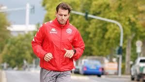 Game number in starting lineups: Bundesliga 1 Fsv Mainz 05 Berater Fischer Szalai Wird Nicht Gehen Kicker