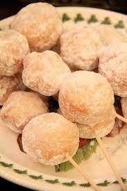 Ianya lebih popular di pantai timur berbanding selatan tanaha. Azlita Kuihmuih Talam Pengat Manis