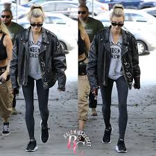 The black leather here is the perfect contrast to the blue denim. Oversized Leather Jacket Hailey Bieber Leather Jacket Outfits Leather Jacket Street Style Oversized Jacket Outfit