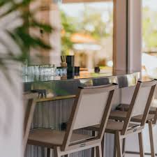 The course's holes range from par 3 to 5 and run roughly 6000 yards long in total. The Restaurant At Tierra Del Sol Noord Aruba Opentable