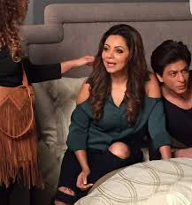Now need to get back to the rains….love you all and thanks for all the wishes and #asksrk. Wow Shah Rukh Khan And His Wife Gauri Khan Shoot For D Decor Bollywood News Bollywood Hungama