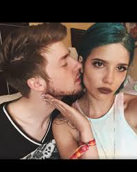 Her more recent relationship bore fruit, too: Pin By Roro On Halsey Halsey Short Blue Hair Ghost Halsey
