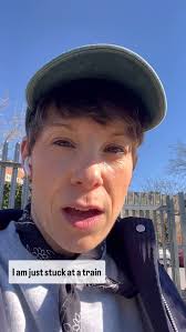 😳 ❤️ 🙋‍♂️