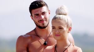 Tensions are running high in the love island villa as there seems to be another triangle forming between danny, yewande and arabella. Love Island Amber And Greg Crowned 2019 Winners In Live Final Bbc News