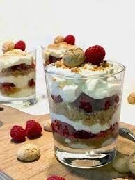 himbeer mascarpone dessert mit amarettini kochtheke rezept himbeer mascarpone dessert mascarpone dessert himbeer dessert