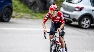 Yaltriinii the girl in the pictures is the lady in the