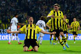 Kredit umožní i stahování neomezenou rychlostí. Borussia Dortmund Vs Real Madrid 2013 Uefa Champions League The Robert Lewandowski Show Sbnation Com