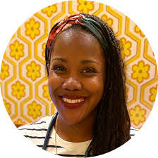 Marion Abrams's Instagram, Twitter & Facebook