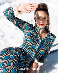 Lingerie made to be seen. Vp16q9lngw Nm