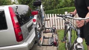 Thule Fahrradtrager Beladen Fahrrad Trager Fur Die Anhangerkupplung Bestucken Und Sichern Anleitung On Make A Gif