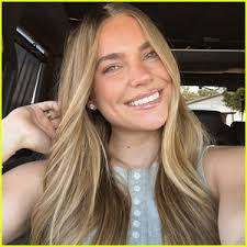 Brant Douglas's Instagram, Twitter & Facebook