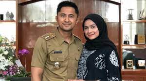 Nagaswara official video | indonesian music channel 209.902 views3 year ago. Pakai Baju Dinas Hengky Kurniawan Resmi Jalani Tugas Sebagai Wakil Bupati Showbiz Liputan6 Com