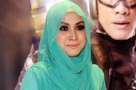 Sebagai bukti, kajian dilakukan azianura hani shaari (2017) menggunakan teori ketidaksantunan (culpeper 1996) ke atas 120 orang remaja di malaysia mendapati pertimbangan manusiawi semakin terhakis dalam kalangan golongan muda di media sosial dan ia memerlukan perhatian bukan sedikit. Peminat Hanya Hargai Artis Instafamous Jue Aziz Kecewa Bawa Diri Ke Indonesia Gosip Tempatan Gosip Forum Cari Infonet