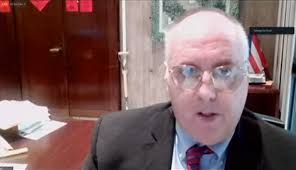 Zoning board lets company convert downtown apartments into short-term  executive suites; city councilors vow to keep that from happening again