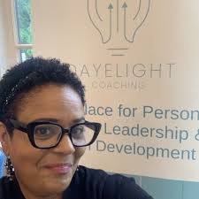 Jean Briese's Instagram, Twitter & Facebook